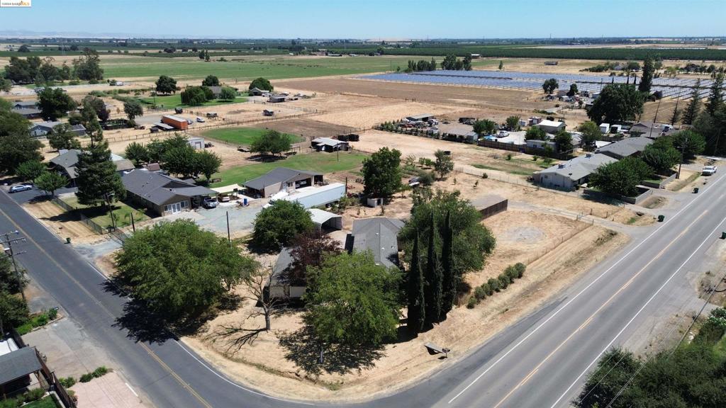 17222 N Jack Tone Rd, Lodi, CA 95240