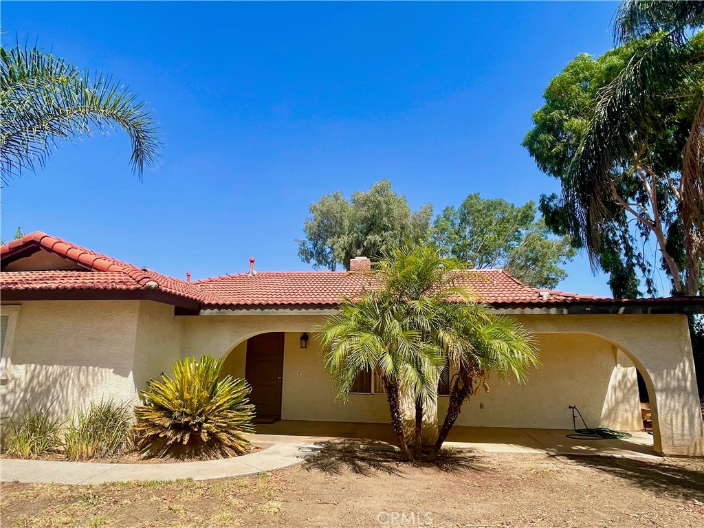 2083 Sunnysands Drive, Perris, CA 92570