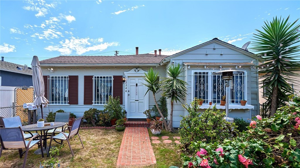 2242 28Th Street, Santa Monica, CA 90405