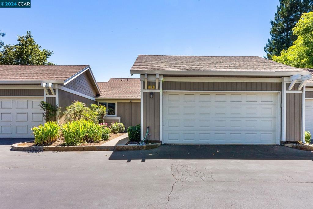 16 Donegal Way, Martinez, CA 94553