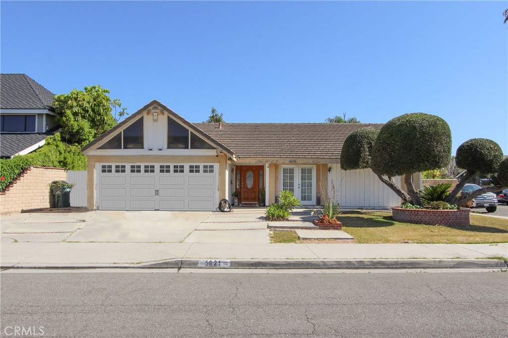 5621 Ridgebury Drive, Huntington Beach, CA 92649