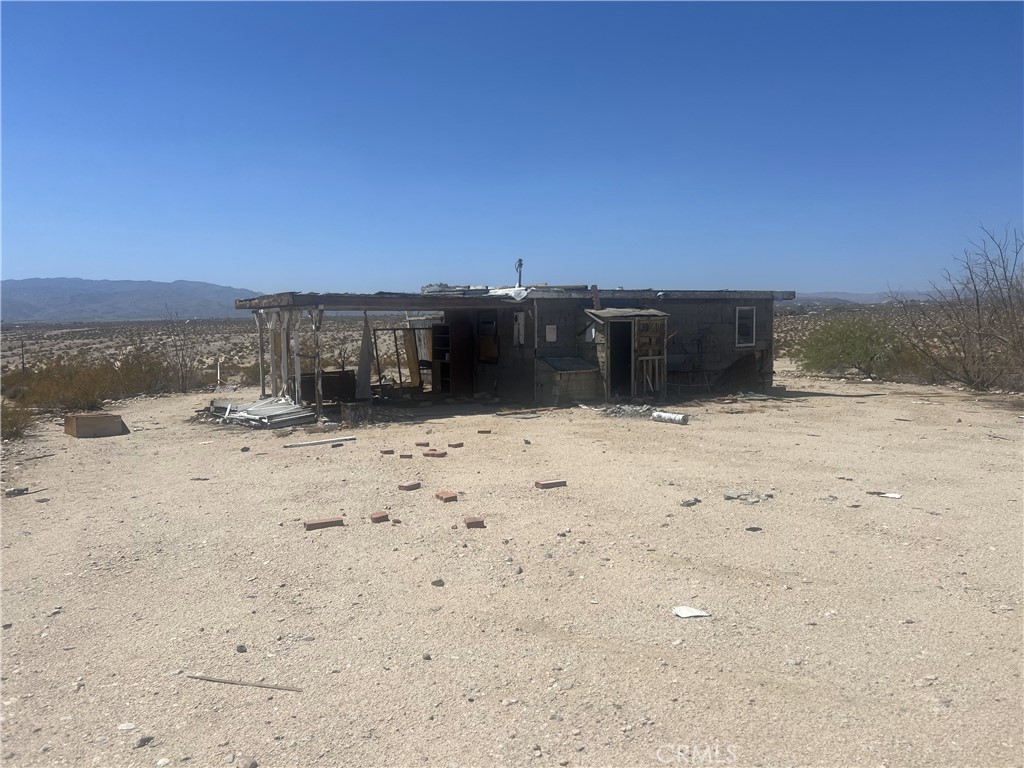 1634 Canyon Road, 29 Palms, CA 92277