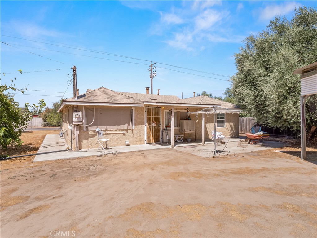 1760 N Blythe Avenue, Fresno, CA 93722