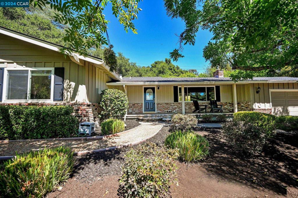 953 Stow Lane, Lafayette, CA 94549