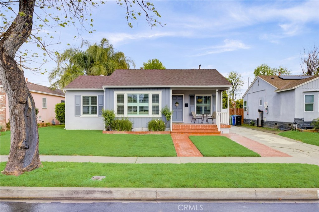 6542 Balcom Avenue, Reseda, CA 91335