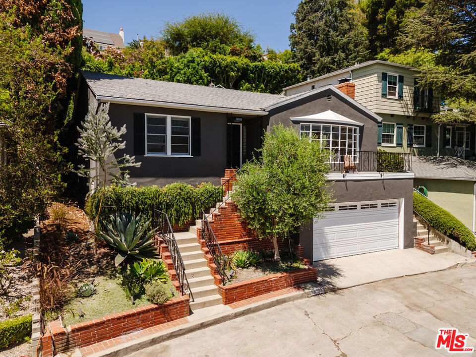 2357 Kenilworth Avenue, Los Angeles, CA 90039