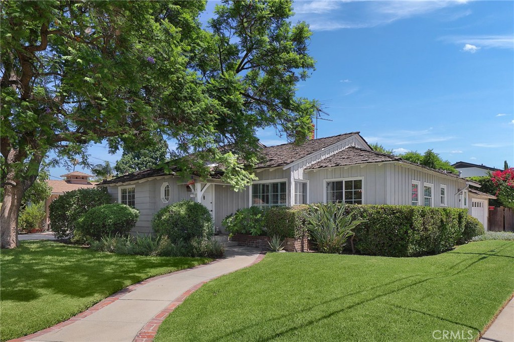 5100 Tobias Avenue, Sherman Oaks, CA 91403