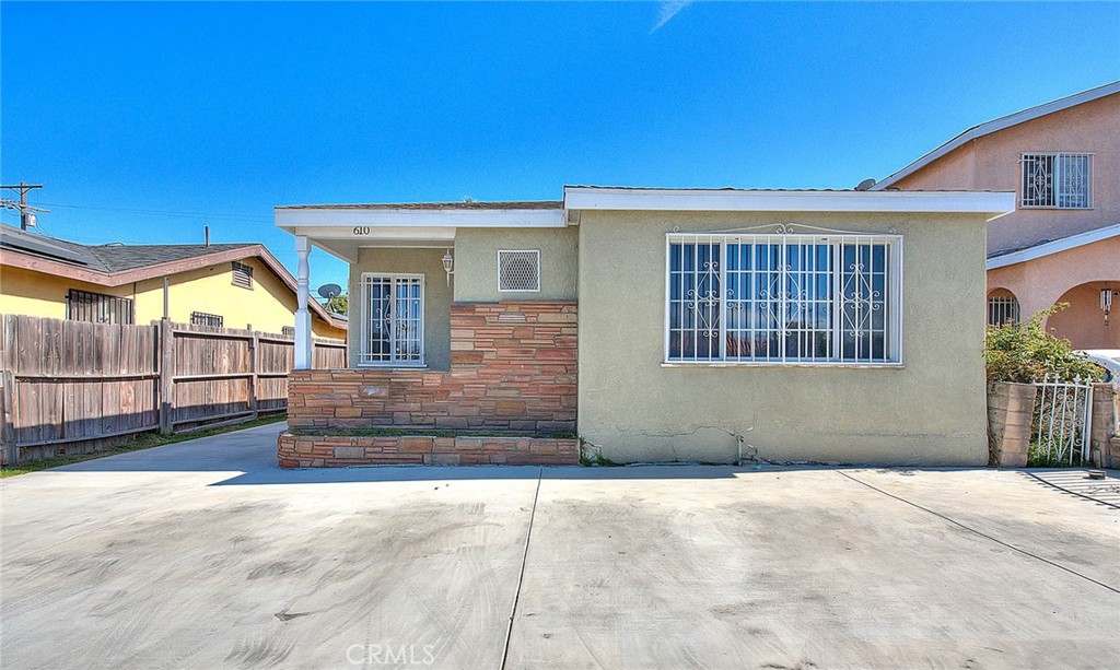 610 W 107Th Street, Los Angeles, CA 90044