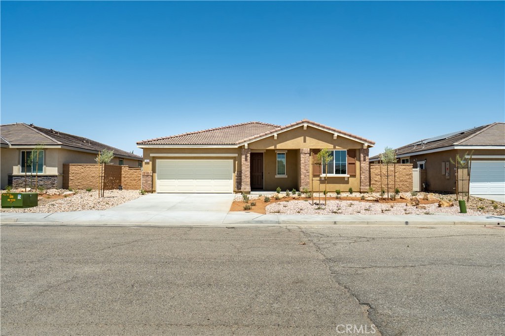 11824 Bobcat Hills Lane, Victorville, CA 92392