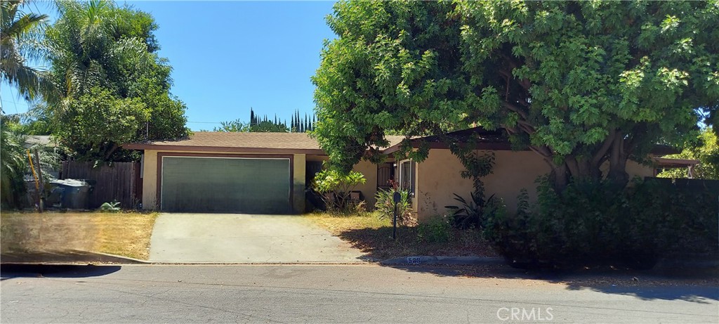 569 N Cedar Street, Escondido, CA 92025