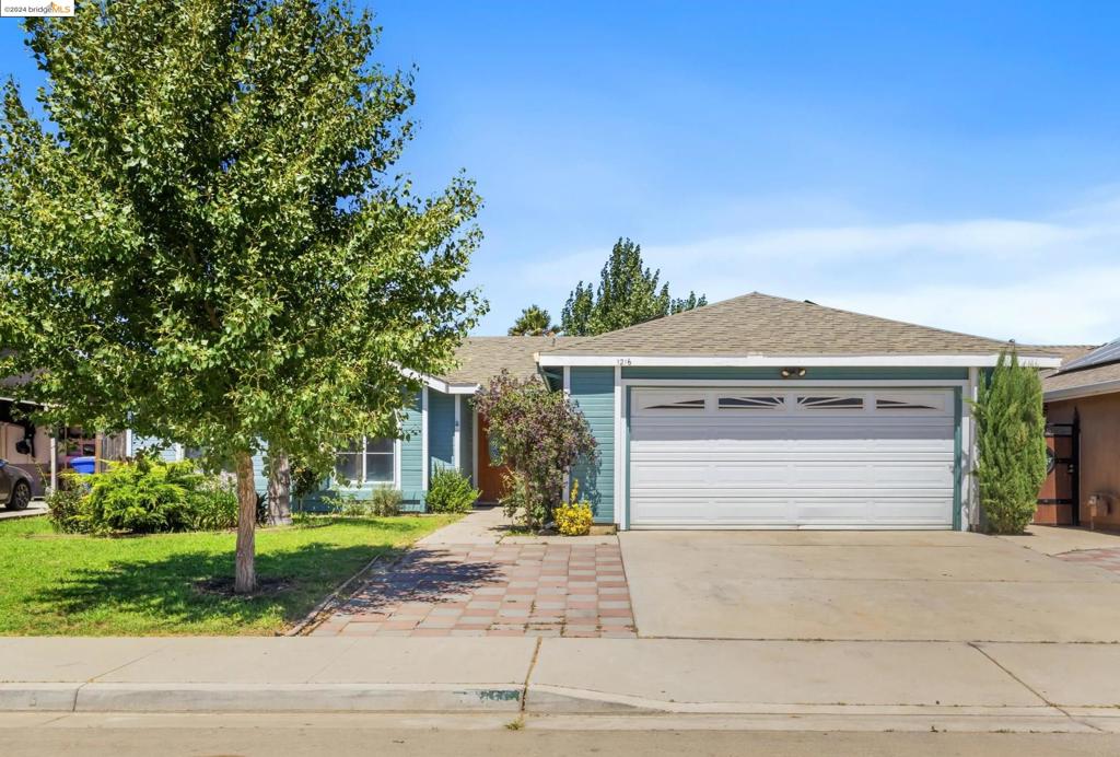 1216 Morris Ave, Greenfield, CA 93927