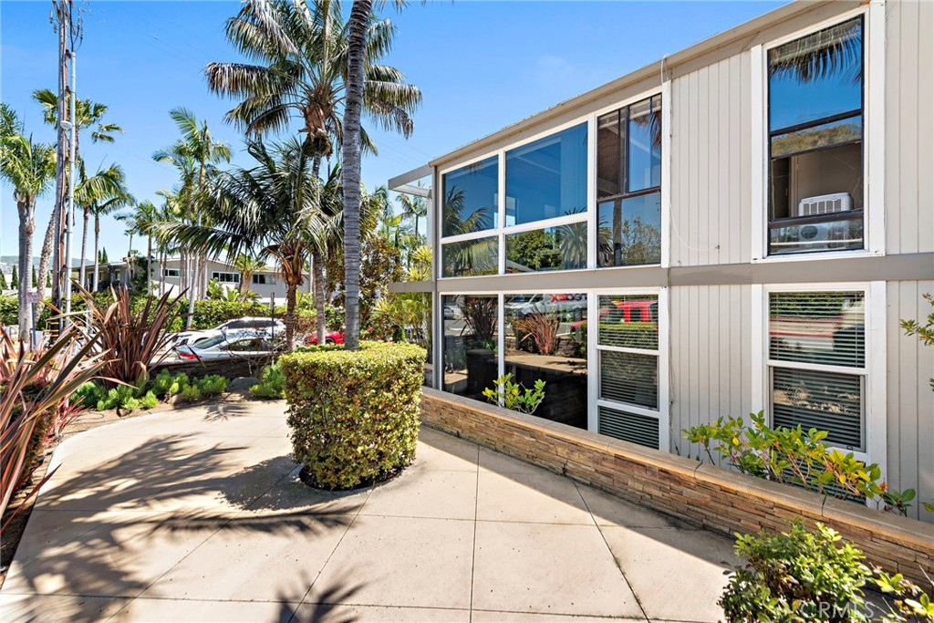 280 Aster Street, #1, Laguna Beach, CA 92651