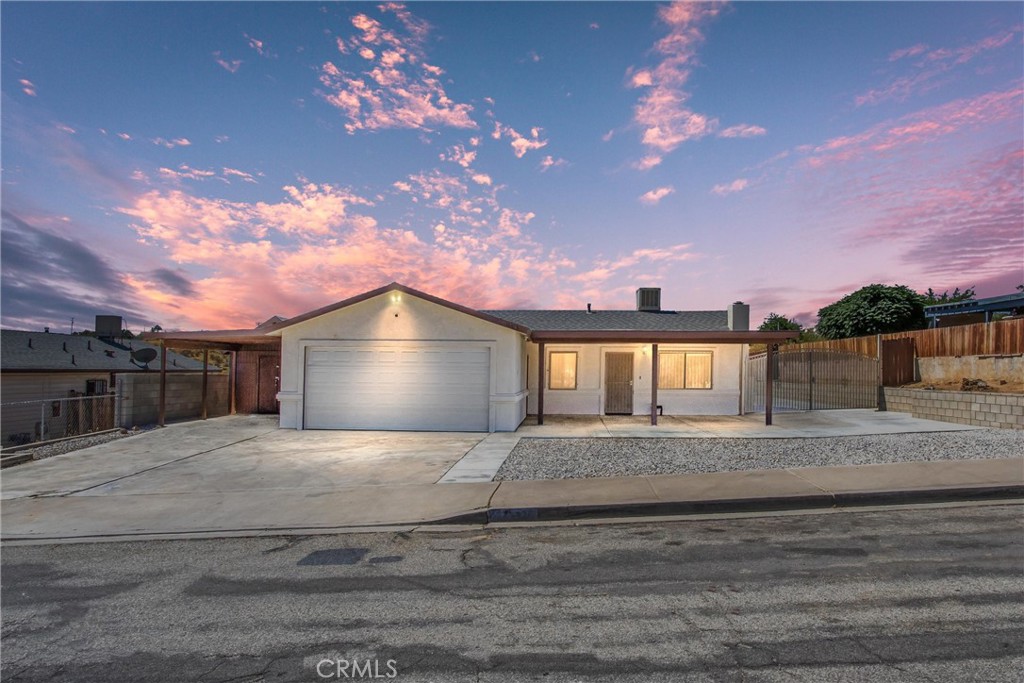 16533 Batson Road, Victorville, CA 92395