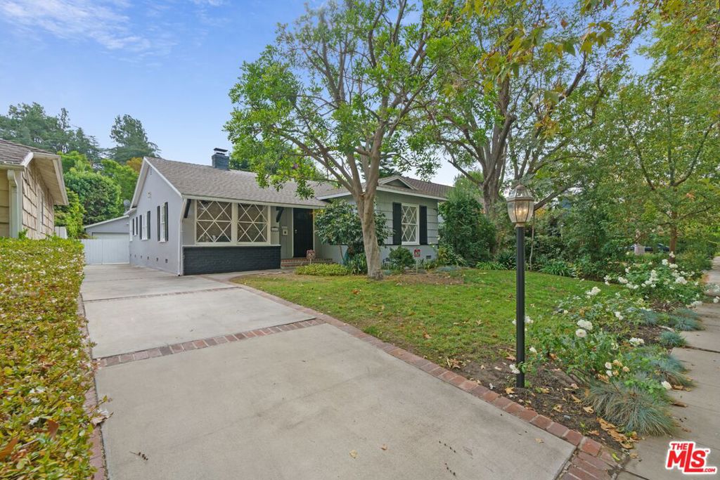 4242 Goodland Avenue, Studio City, CA 91604