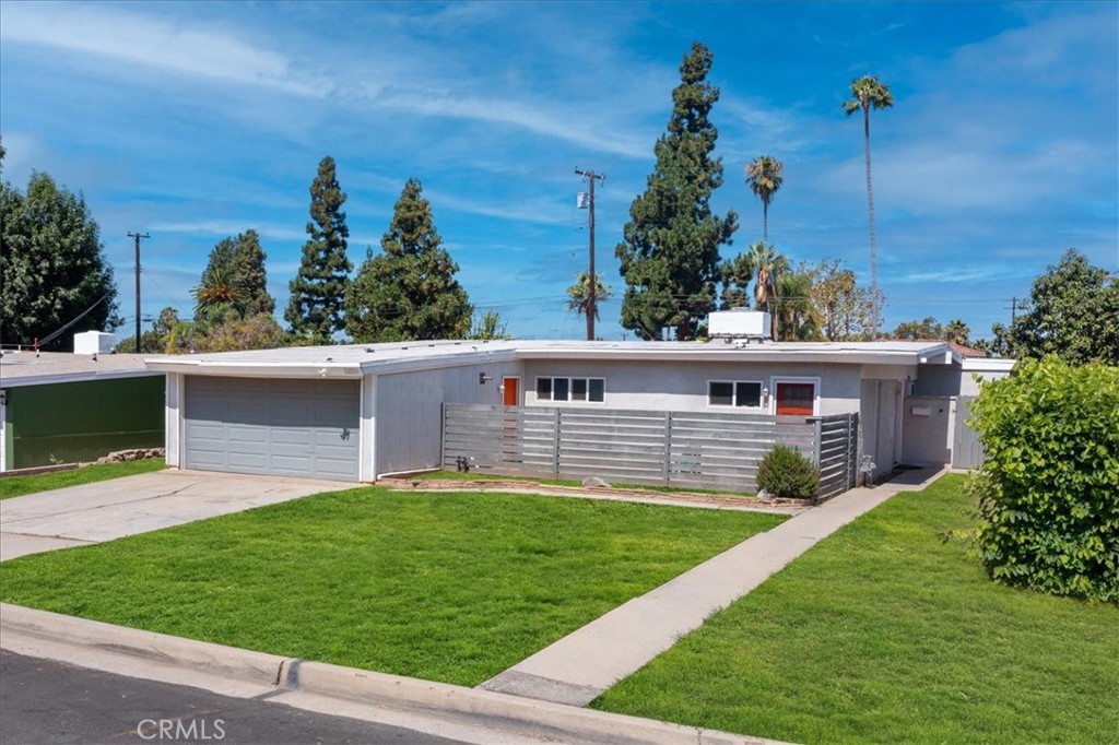 11529 Starlight Avenue | Similar Property Thumbnail