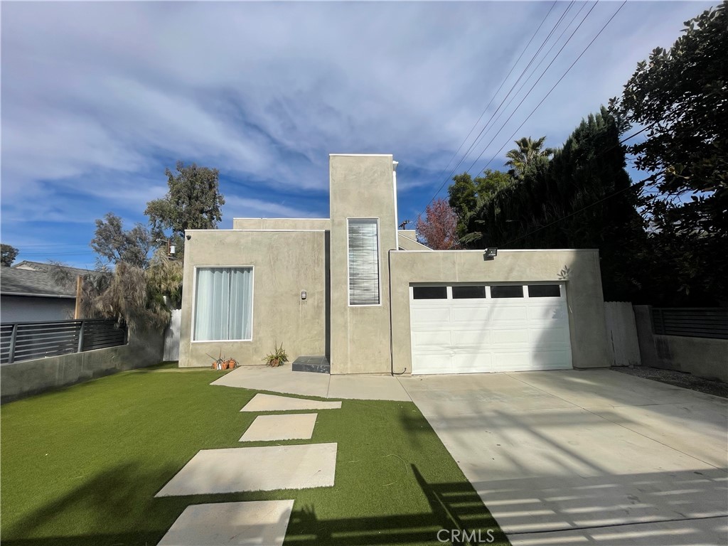 21317 Velicata Street, Woodland Hills, CA 91364