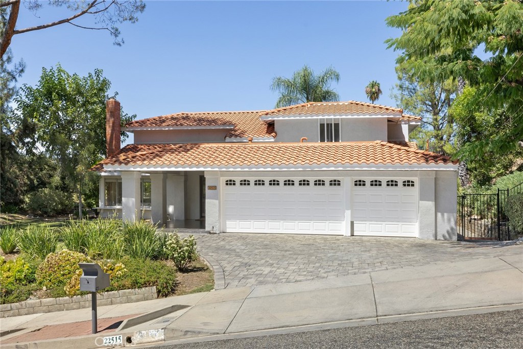 22515 Calipatria Drive, Calabasas, CA 91302