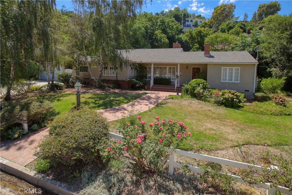 3843 Dixie Canyon Avenue, Sherman Oaks, CA 91423