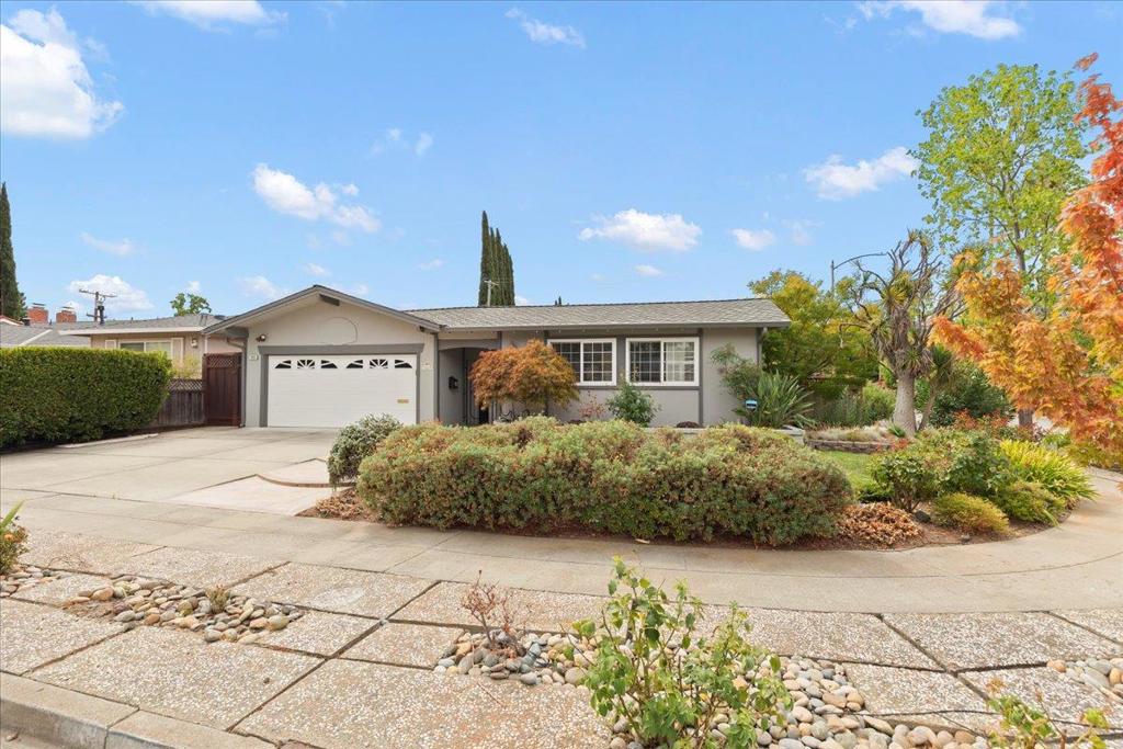 1040 Fleetwood Drive, San Jose, CA 95120