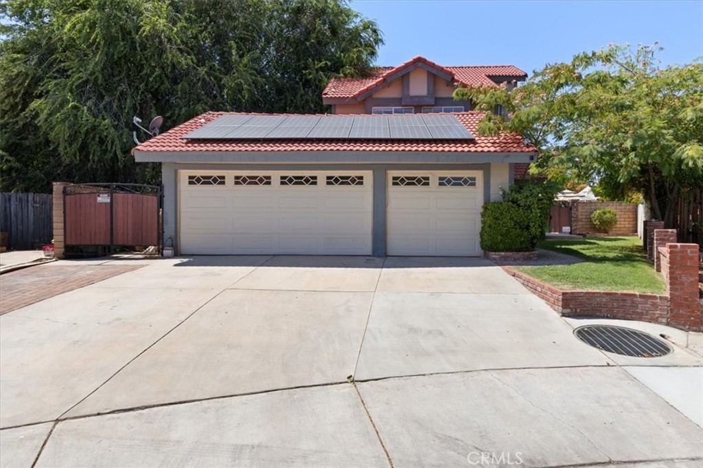 45369 Essex Lane, Lancaster, CA 93534