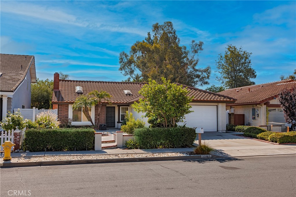 20962 Calle Celeste, Lake Forest, CA 92630