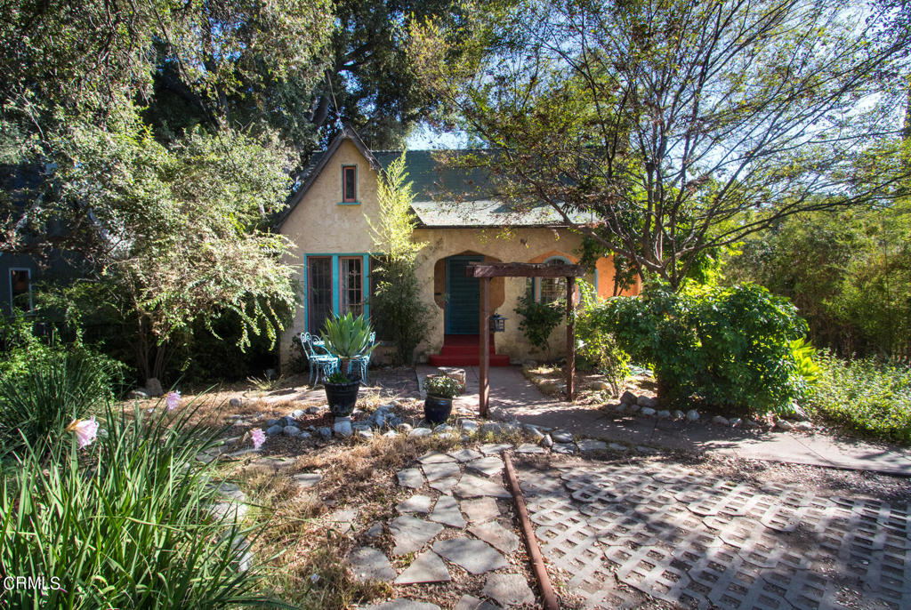 78 E Harriet Street, Altadena, CA 91001