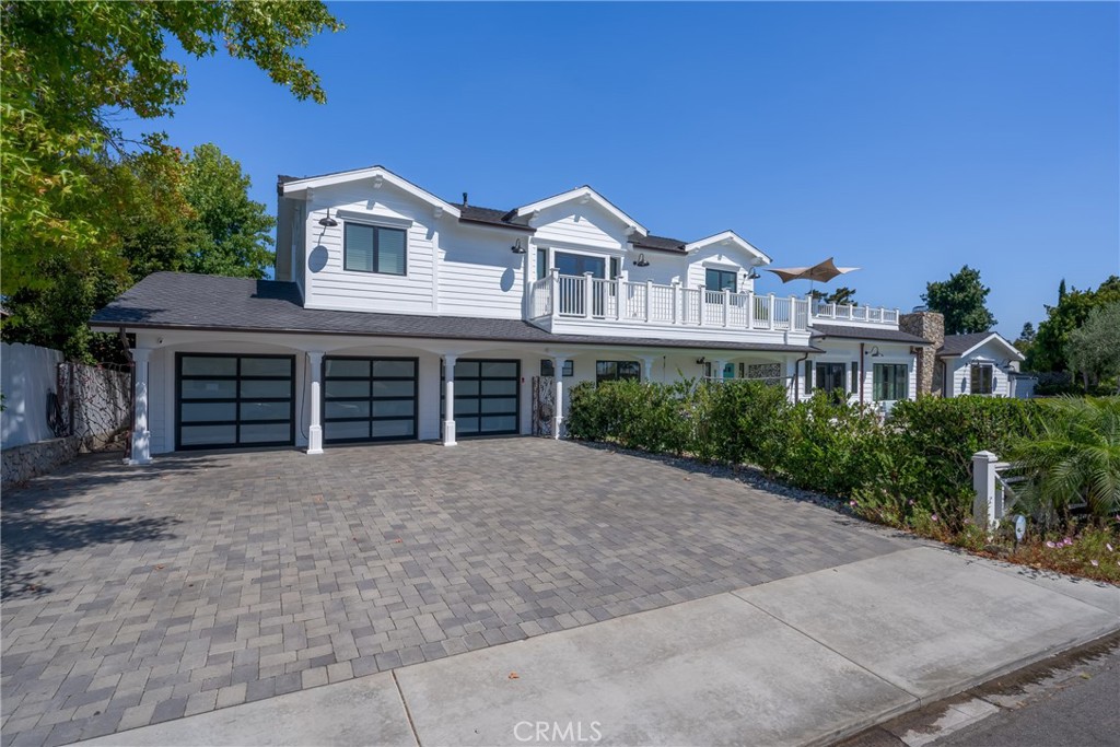 703 Saint James Place, Newport Beach, CA 92663