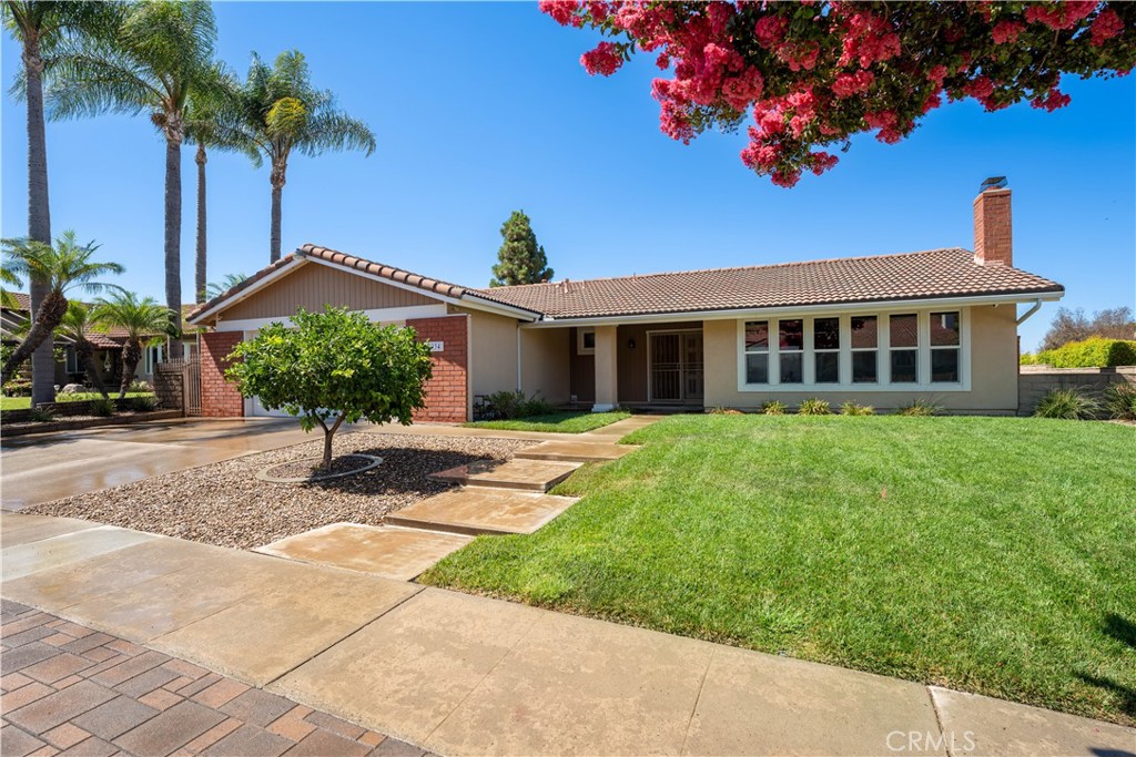 2034 E Orangeview Lane, Orange, CA 92867