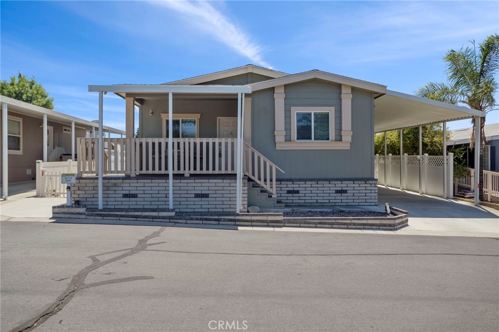 2140 Mentone Boulevard, #9, Mentone, CA 92359