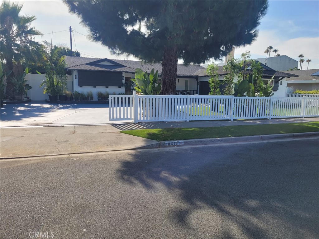 9412 Thistle Road, Anaheim, CA 92804