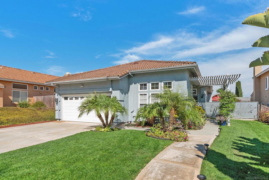 1868 Foothill View Pl, Escondido, CA 92026