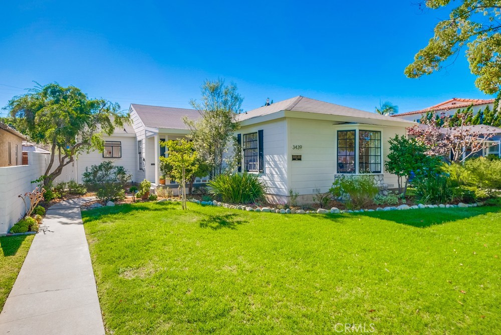 3439 Lemon Avenue, Long Beach, CA 90807