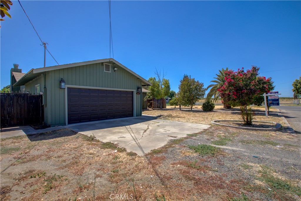 9073 Latham Drive, Planada, CA 95365