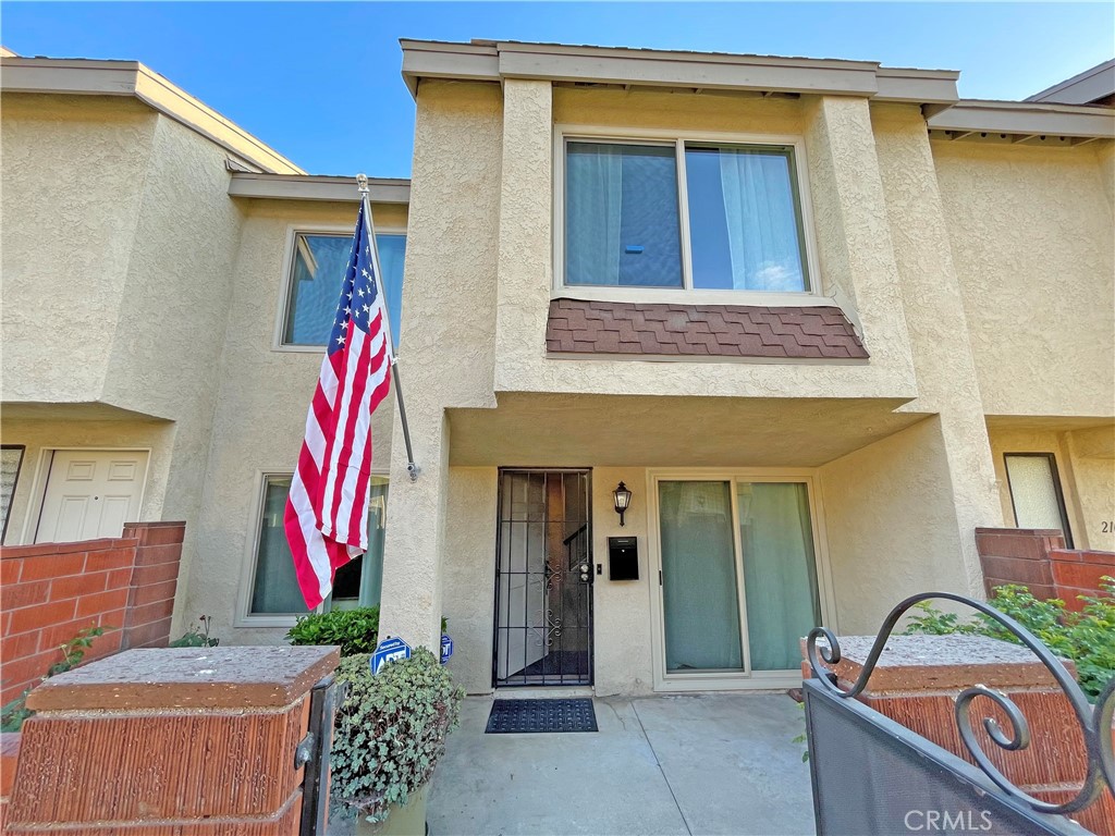 2104 S June Place, Anaheim, CA 92802