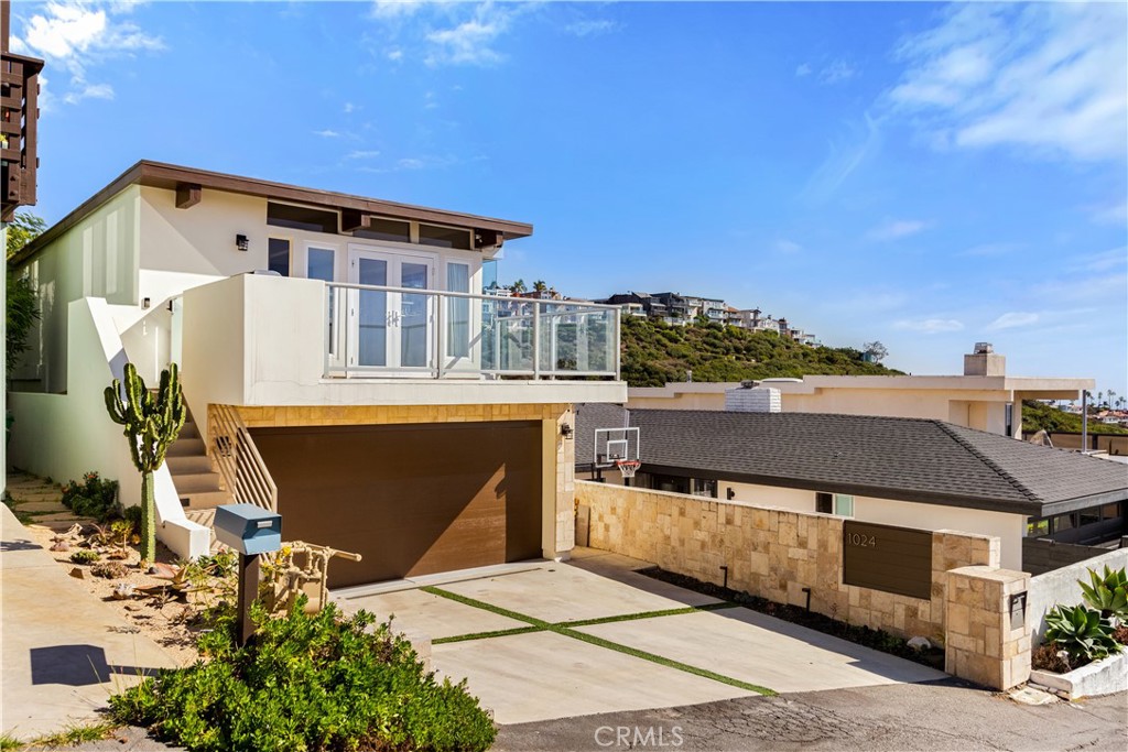 1024 Noria Street, Laguna Beach, CA 92651