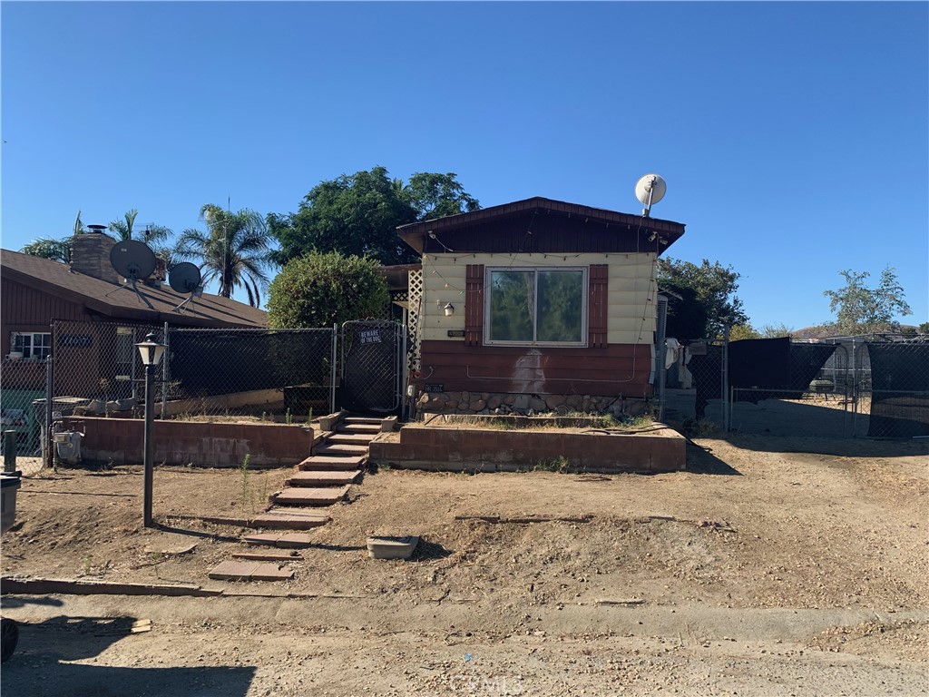 17009 Esperanza Drive, Perris, CA 92570