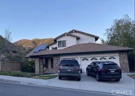 14439 Grandifloras, Canyon Country, CA 91387