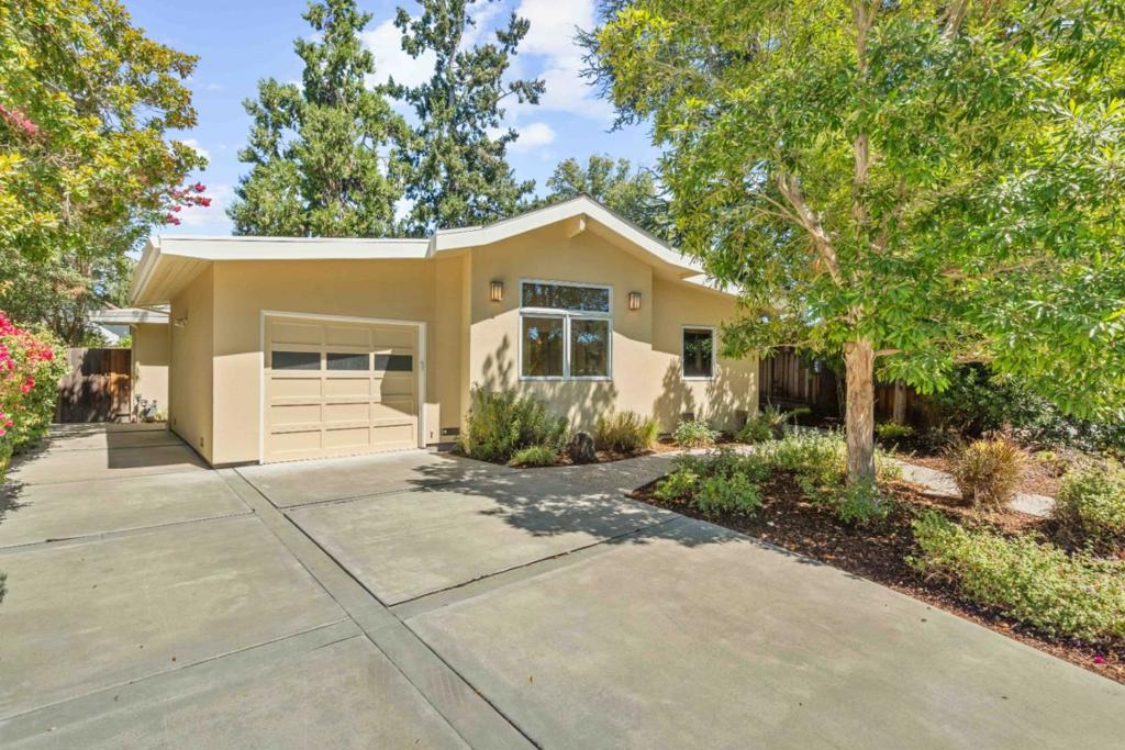 2499 Burnham Way, Palo Alto, CA 94303