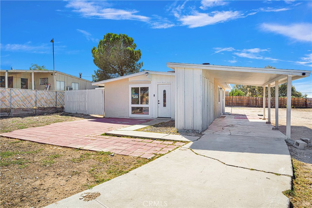 104 Surrey Court, Barstow, CA 92311