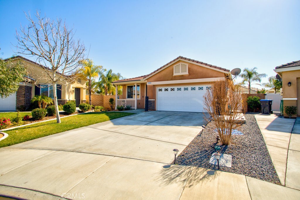 30336 Moon Star Circle, Menifee, CA 92584