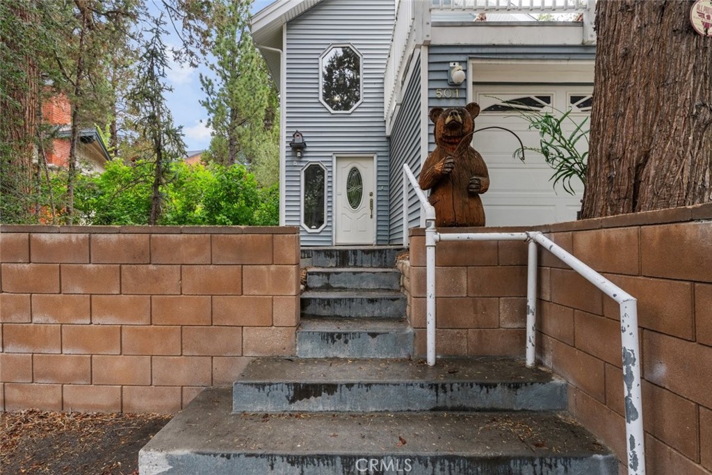 501 Catalina Road | Similar Property Thumbnail