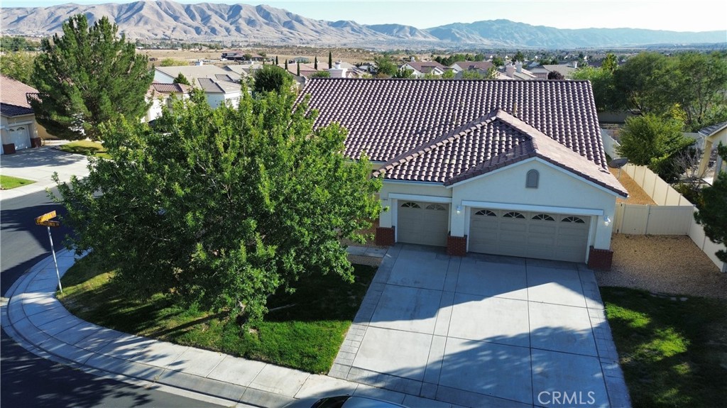 19849 Wallflower Lane, Apple Valley, CA 92308