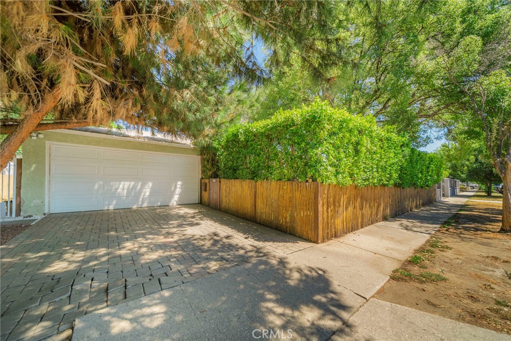 8624 Sylmar Avenue, Panorama City, CA 91402