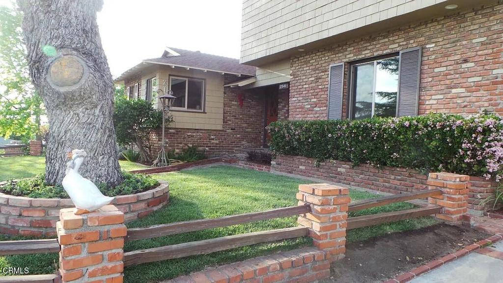 2541 Upper Ter, La Crescenta, CA 91214