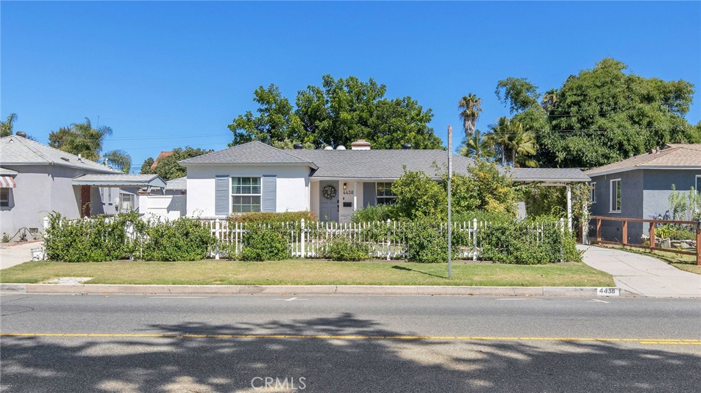 4438 Clark Avenue, Long Beach, CA 90808