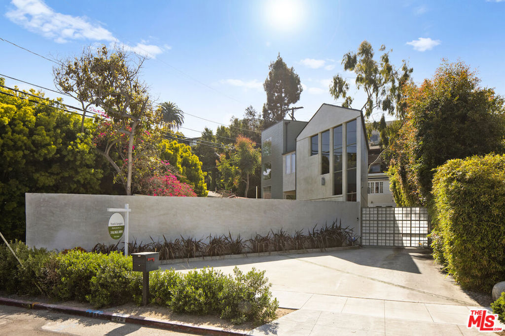 278 Entrada Drive, Santa Monica, CA 90402