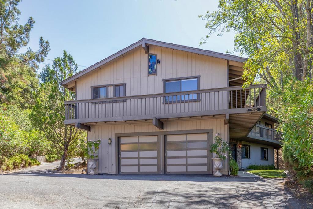 12020 Hummingbird Court, Los Altos Hills, CA 94022