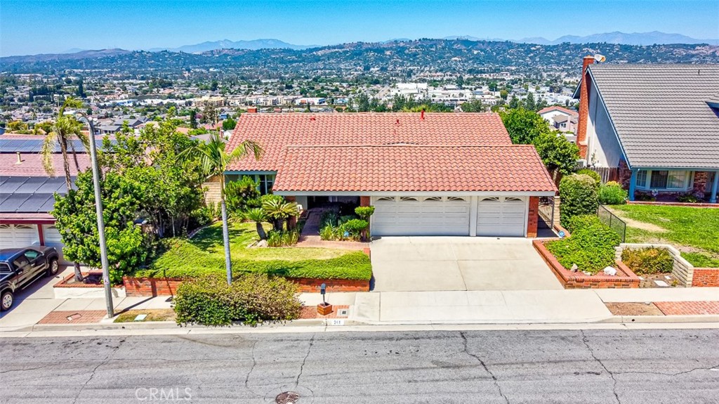 261 E Avenida Santa Elena, La Habra, CA 90631