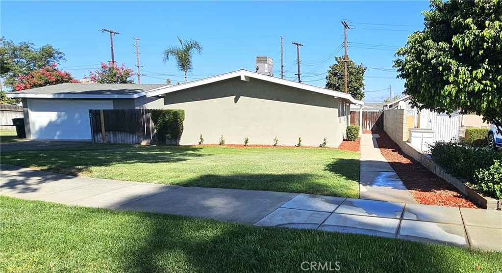 9059 Haskell Street, Riverside, CA 92503