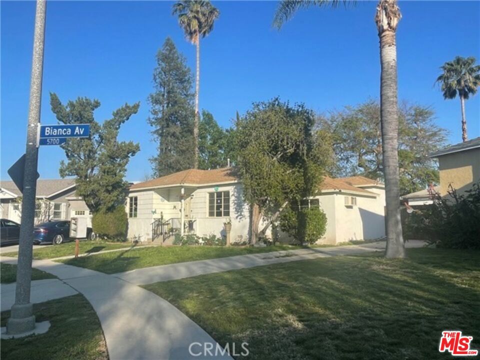 5708 Bianca Avenue, Encino, CA 91316